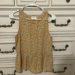 Size small yellow floral top from local boutique